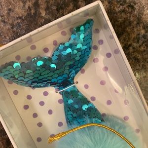 Aqua mermaid keychain